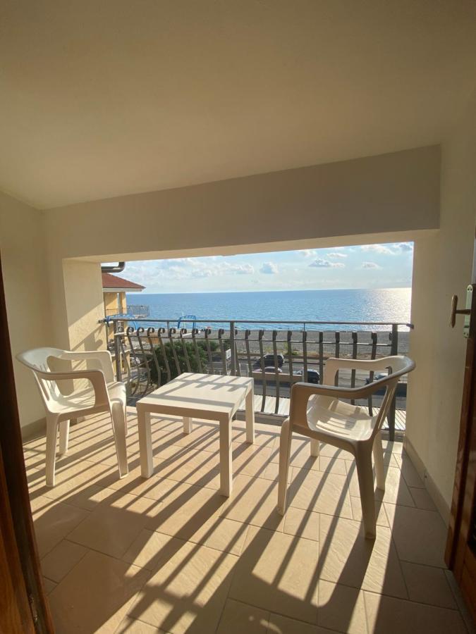 Vista Al Tramonto B&B 法勒纳 外观 照片