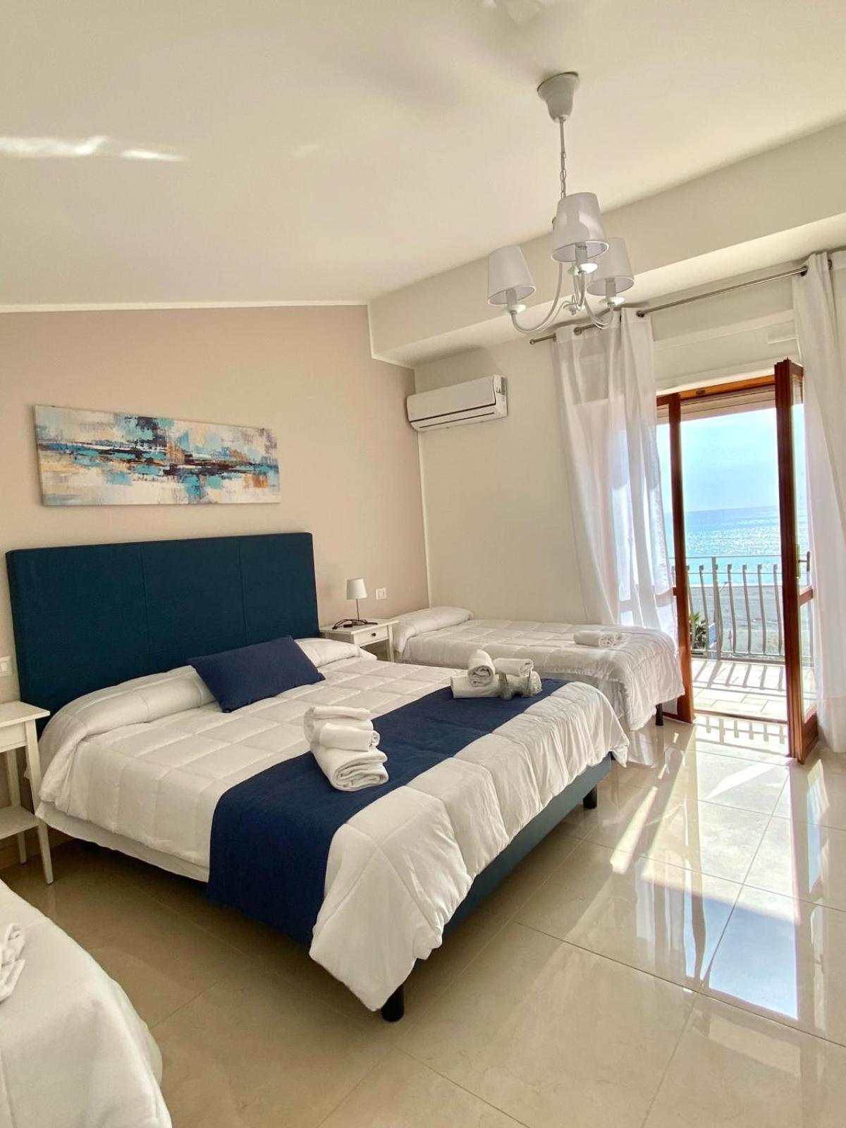 Vista Al Tramonto B&B 法勒纳 外观 照片